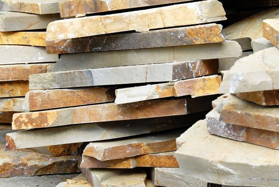 Flagstone-Chips-900x604