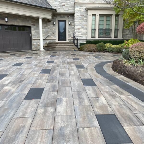 driveway-interlocking-2-600x600