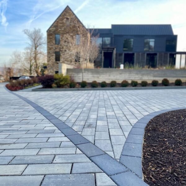 driveway-interlocking-600x600