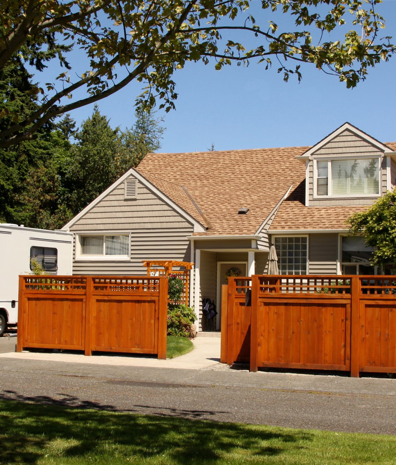 Pergola and Gazebo Design and Installation Toronto