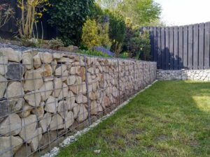 gabion retaining wall