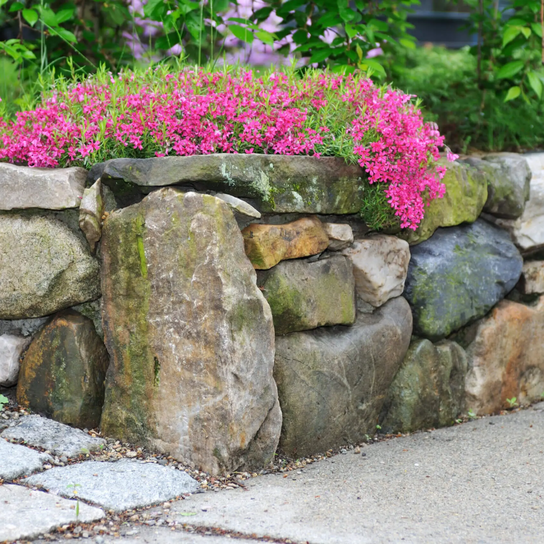 Natural Stone Retaining Walls 6 Natural Stone Retaining Walls (6)